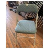 FOLDING CHAIR