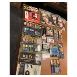 LARGE GROUP OF HALLOWEEN MAKE UP