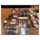 LARGE GROUP OF HALLOWEEN MAKE UP