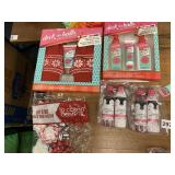 LOTION GIFT SET AND BOWS