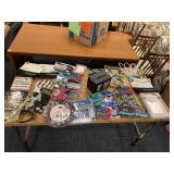 LARGE GROUP OF NEW GRADUATIONS PARTY SUPPLIES AND