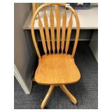 ARROW BACK SWIVEL BASE OFFICE CHAIR