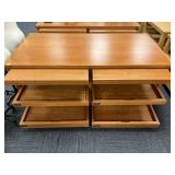 DISPLAY TABLE CHERRY FINISH DOUBLE SIDED TOTAL 4