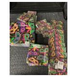 17 PACKS SQUARE PLATES, COCKTAIL NAPKINS 16 PER