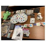 LARGE GROUP OF NEW GRADUATIONS PARTY SUPPLIES AND