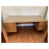 EXECUTIVE DESK 72" W X 36" D
