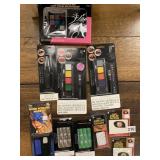 DIY LIP MAKEUP, PRESS ON GREEN AND GOLD NAILS,