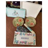 PLATES, BUNNY TRAY, LINER, ETC.