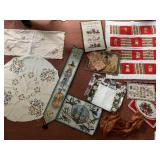 DOLLIES, WALL HANGER,