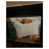 2 SLICE WIDE SLOT TOASTER IN BOX