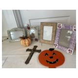 PICTURE FRAMES, PUMPKIN HEAD