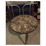 PAIR OF STACKING CHAIRS PLASTIC & SIDE TABLE