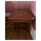 PINE SIDE TABLE