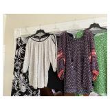 3 X INCL. JONES NY BEAUTIFUL TOPS