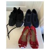 3 PAIRS SHOES