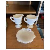 MILK GLASS CR/ SUGAR, DISH