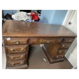KNEE HOLE DESK