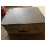 UNDER BED TOTE, RED TRAIN CASE