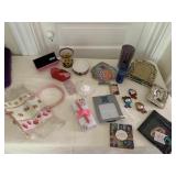 FLORAL TOTE, FRAMES, CANDLE HOLDER