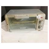 B/D TOASTER OVEN