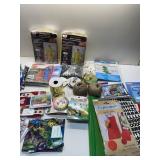 CLAY 3 RAINCOATS TWINE