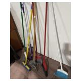 BROOMS, CARPET BRUSH, MOP HANDLE