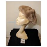 FAUX FUR BROWN BERET HAT NO BUTTON TOP UNBRANDED