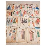 GROUP OF SEWING PATTERNS SIMPLICITY MCCALLï¿½S ETC.