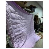 UNITED FEATHER COMP. KING COMFORTER - LIKE NEW