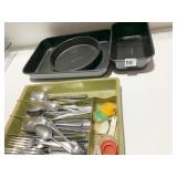 CALPHALON BAKEWARE, FLATWARE