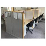 GRAY OFFICE CUBICAL 52.5 H & 4 ROLLING FILES THAT