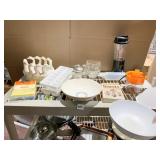 BLENDER, S/P SHAKER, BAKING PAN, ETC.