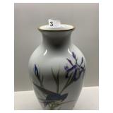 FRANKLIN MINT 12" VASE - THE MEADOWLAND BIRD VASE