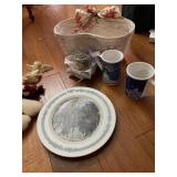 DEPT 56 GIFT BASKET MUGS CHERUB SNOWMAN