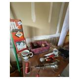 ICE CREAM SCOOP AND OTHER UTENCILS