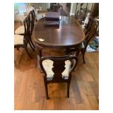 CHERRY DINING TABLE 2 LEAVES 6 CHAIRS TOTAL 2 ARM