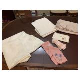 BEIGE TABLE LINENS ETC.