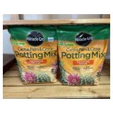 NEW MIRACLE GROW CACTUS PALM & CITRUS POTTING MIX