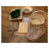 BREAD CUTTING BOARDS AND WICKER BASKETS