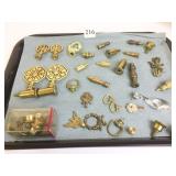 GROUP OF MISCELLANEOUS LAMP PARTS FINIALS SMALL