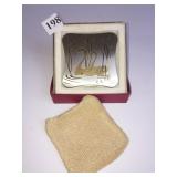 ELGIN AMERICAN SILVER TONE LADIES COMPACT IN