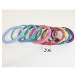 GROUP OF PLASTIC BANGLE BRACELETS BLUE PINK