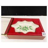 LENOX HOLIDAY HOLLY CANDY DISH NEW BOXED