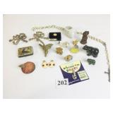 MISCELLANEOUS SMALL ANIMAL FIGURES PAIR OF SILVER