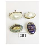 FOUR TRINKET BOXES TWO SHELLS LONDON AND CAT TOP