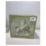 CRACKER BARREL NEW IN BOX SANTA MUSIC BOX