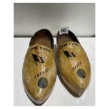 WOODEN SHOES