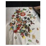 GUMBALL RINGS TWEETY BIRD, POPEYE, ETC.