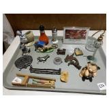 ASSORTED UNMATCHED SALT AND PEPPER, BULL