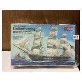 MONOGRAM HISTORICAL FRIGATE 16 3/16" LONG, MODEL